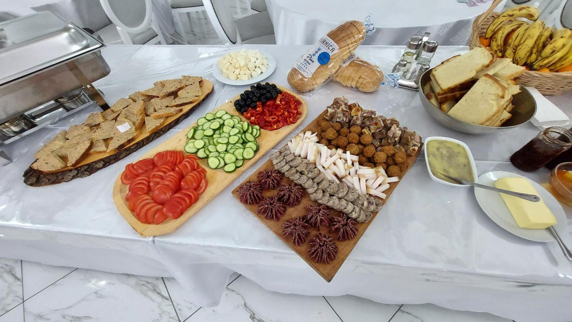 Evenimente Edelweiss Hotel Bogdan Vodă Buitenkant foto