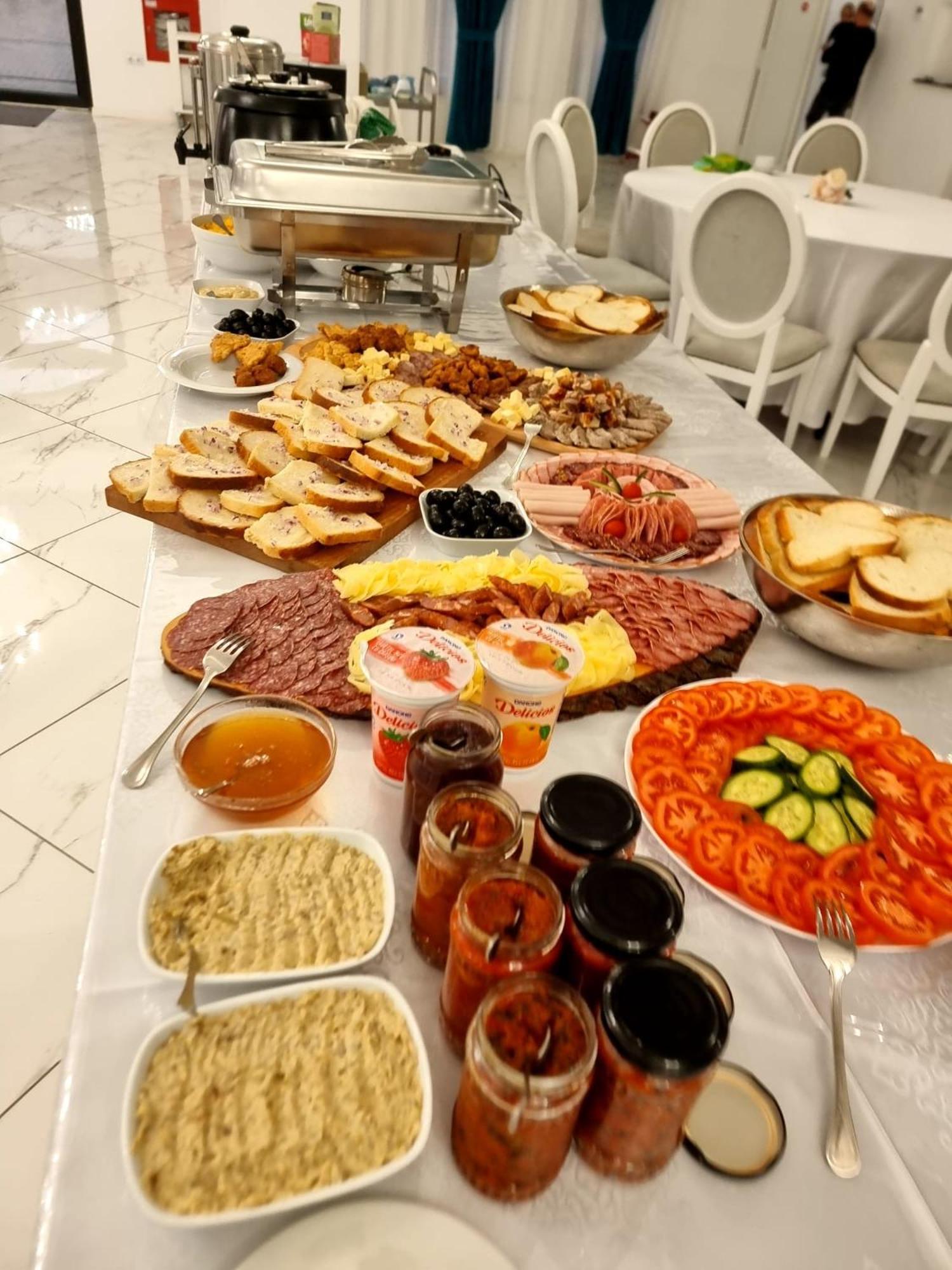 Evenimente Edelweiss Hotel Bogdan Vodă Buitenkant foto